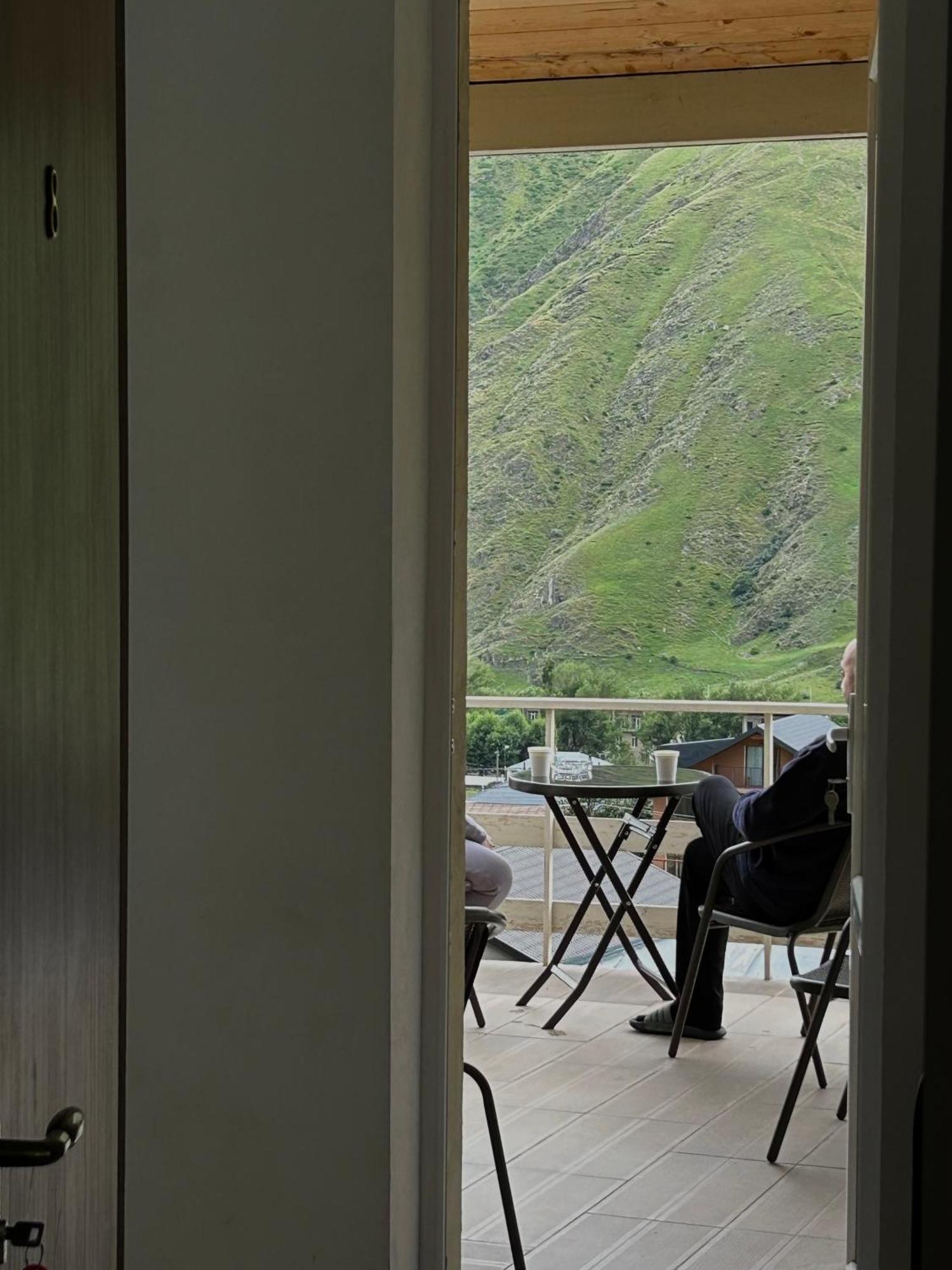 Bed and Breakfast Mountain Heart Kazbegi Exterior foto